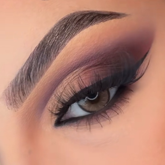 ‼️ LAST ONE 💕 P for POTENT a MAC POWDERKISS  MATTE SHADOW. **NEW: 50% OFF RETAIL - Picture 5 of 8